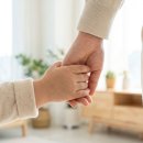 아기천사를 위한 기다림, 서툰 모습도 아름다운 태교 바느질 | 예기치 않은 일이라 해도 외면할 수 없는 이유! #NGO #희망친구기아대책 #국내사업 #더맘사업 #위기...