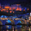 강가의 성 이미지