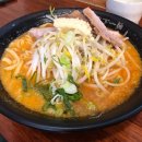 천하일면