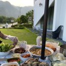 계곡이 있는 풍경 이미지