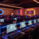 vip pc방 | 월세 7000만 원짜리 강남역 PC방? 넥슨이 &#39;메이플 아지트&#39;를 만든 진짜 이유