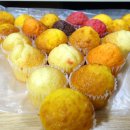 muffin (머핀, 작고 둥근 빵, (빵을 한 번에) 무삔) 어원 이미지