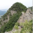 암릉과 암봉이 조화를 이룬 운암산(雲岩山) 이미지
