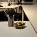 홍대입구역 사거리, 횡당보도 앞 | 전문적인 홍대영어회화학원 VH 아카데미 후기