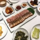 술꾼들이 환장하는 묵은지·수육·홍어의 완벽 조합! 서울 홍어삼합 맛집 5곳 이미지