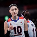 김연경이 경기 내내 착용한 까르띠에 목걸이.jpg 이미지