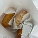 빵에반하다 | 속초베이커리 소금빵, 겉바속쫀 매력에 반하다 테이크아웃 후기 히응커피