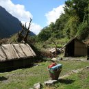 ABC(Annapurna Base Camp) 트레킹(9)....히말라야롯지에서 데우랄리까지 이미지