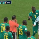 [벨기에 vs 세네갈] 디에구 모레이라, 이 상황에서 파테 시스 복부를 가격했었던.gif 이미지