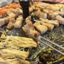 제주왕솥뚜껑삼겹살