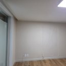 학익동 동아풍림아파트 앞 | 인천 학익동 "동아풍림아파트" 벽 한면 부분도배