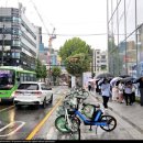 홍대입구역 2번 출구 삼성스토어 앞 이미지