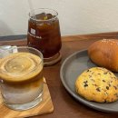 대형주차장입구 | [공지] 홍대입구역 대형카페: 주차가능한 핸드드립 커피맛집 &#39;8810커피컴퍼니&#39; 후기