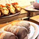 노노맨션 | 홍대 이색 카페 디저트 베이커리 맛집 침니맨션 굴뚝빵 후기