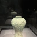 컬러 쌓는 한국화 | 리움소장품, 조선의백자/군자지향