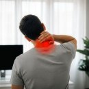 죽전튼튼정형외과의원 | 죽전역정형외과 목통증, 목 관절과 주변 인대가 늘어나거나 손상된 상태 '경추염좌'