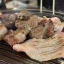 돈집&돈치찜 프리미엄 성서점 | 신사 고기집 가로수길 터줏대감 프리미엄 고기집 고반식당 가로수길점