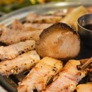 육덕돼지 이미지