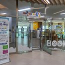 동구도서관 1층 이미지