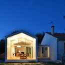 주택 옆 이미지