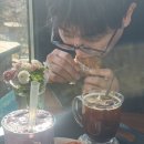 어웨일카페펍 이미지