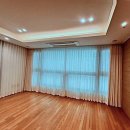 커튼이 닫히는 순간, 집이 조용해지더라 국산암막전동커튼 선택 후기