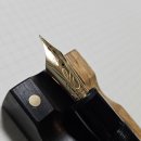 몽블랑 149 Flex × Taku Needlepoint: 만년필과 캘리그라피 이미지