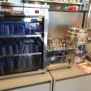 김밥속에 단무지 이미지