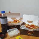 박스터지는 두마리치킨 이미지