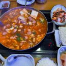 뼈마시감자탕부대찌개 이미지