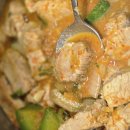 고기듬뿍 매운호박돼지찌개 이미지