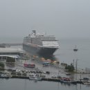 웨스테르담호 속초 입항…환영식 열려 이미지