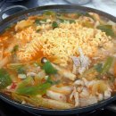 금솥 돼지찌개 이미지