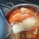 소화다리앞 | 고기가 야들야들 돼지고기 앞다리살 김치찜 레시피