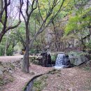 한글비석길(동측) | 문경새재의 산불됴심 표석과 이취임식의 장소였던 교귀정