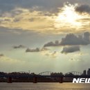 구름사이 이미지