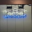 더 퍼스트 수영장 이미지