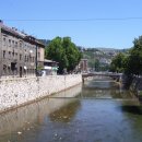 그리스도교와 이슬람교의 문화권 접한 사라예보 이미지