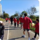 의왕경찰서 앞 | 가을빛 오산천을 따라 낭만 질주! 제22회 오산 독산성 전국하프마라톤대회 참가 후기 &lt;시민기자단 이기해&gt;
