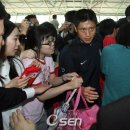 인천국제공항을 통해 전지훈련지인 스코틀랜드로 출국준비하는 대표팀 이미지