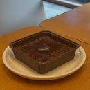 투썸플레이스굽은다리역점 | 투썸브라우니 신상 가격 칼로리 당류 꾸덕함 한도초과???