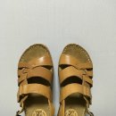 Hush Puppies 샌들 이미지