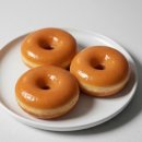 롯데지알에스(주) 크리스피크림도넛 | 크리스피크림도넛 수요일 1+1, 놓치면 진짜 후회!