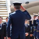 브라질 도착한 李…공항서 C-390 수송기 올라탄 까닭은?﻿ 이미지