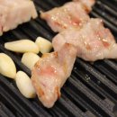 천하육꾼 이미지