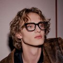 피카소안경 이미지