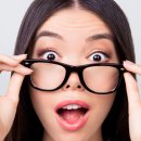 밝은빛안경 이미지