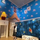 주식회사 포에버 | 생각보다 여유로웠던 성수 문도 픽사 전시 후기