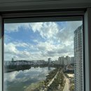 광교중흥에스클래스 | 광교 중흥에스클래스 유리창 청소 - 수원 아파트 창문 샤워부스 물때제거 비용 방법