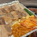 윤이냉삼집 - 중구 중앙로 124 | 부산 정관 맛집 철뚝집 냉삼 대패 국내산 꽃삼겹 꼬들라면 내돈내산